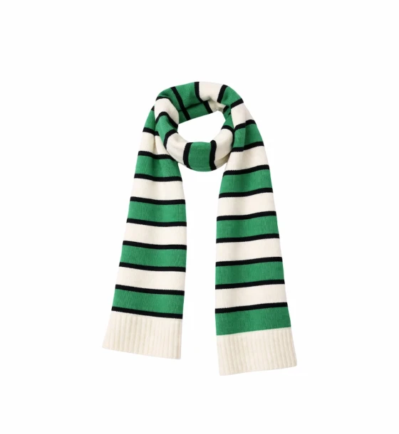 سكارف تريكو مخطط أنيق